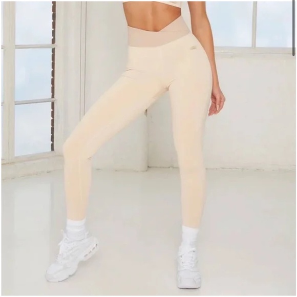 Bo + Tee Revive Leggings - Picture 1 of 9